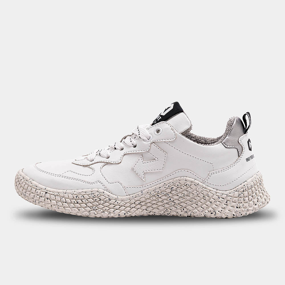 HANA WHITE | SNEAKER ID.EIGHT
